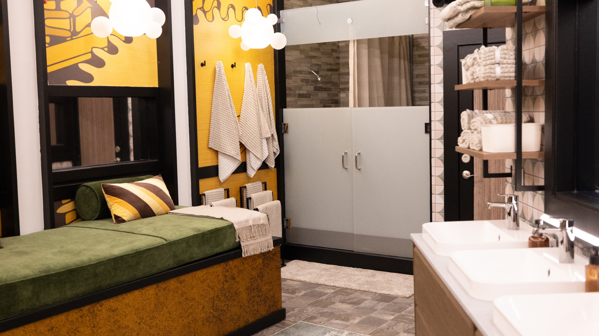 BB28 Bathroom