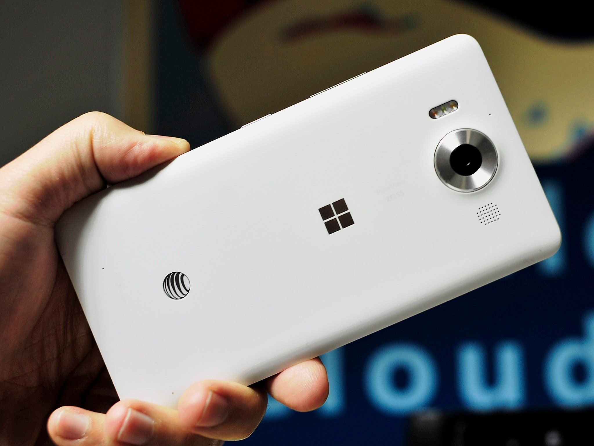 Microsoft Lumia 950XL ホワイト 本体 Z4baZt9GuzLjXXedmEHH5Q-2048-80.jpg