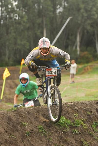 Joey Vejvoda looked smooth on the muddy Thredbo four cross track.