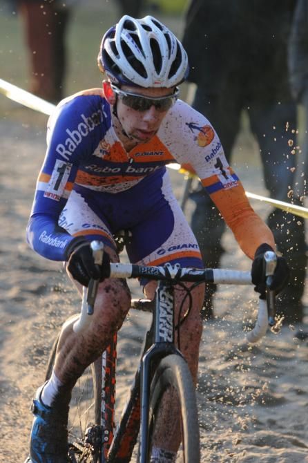 Lars van der Haar on the way to victory