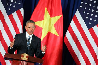 Obama announces lifting of U.S. arms embargo on Vietnam