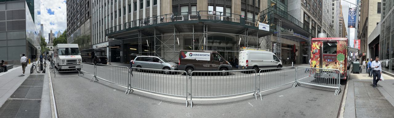Apple iPhone 15 Plus panorama.
