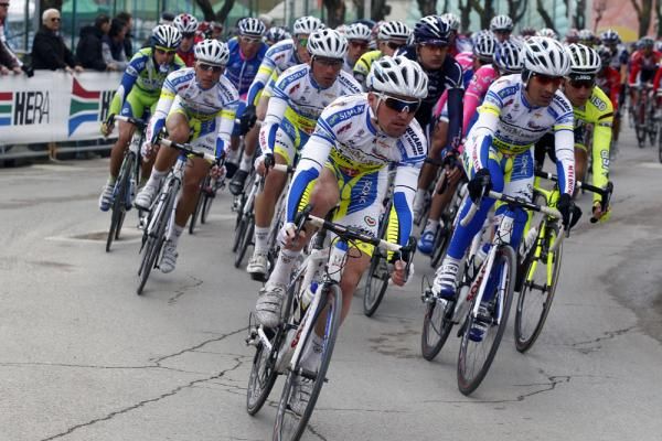 Daniele Callegarin leads his CDC Cavaliere teammates