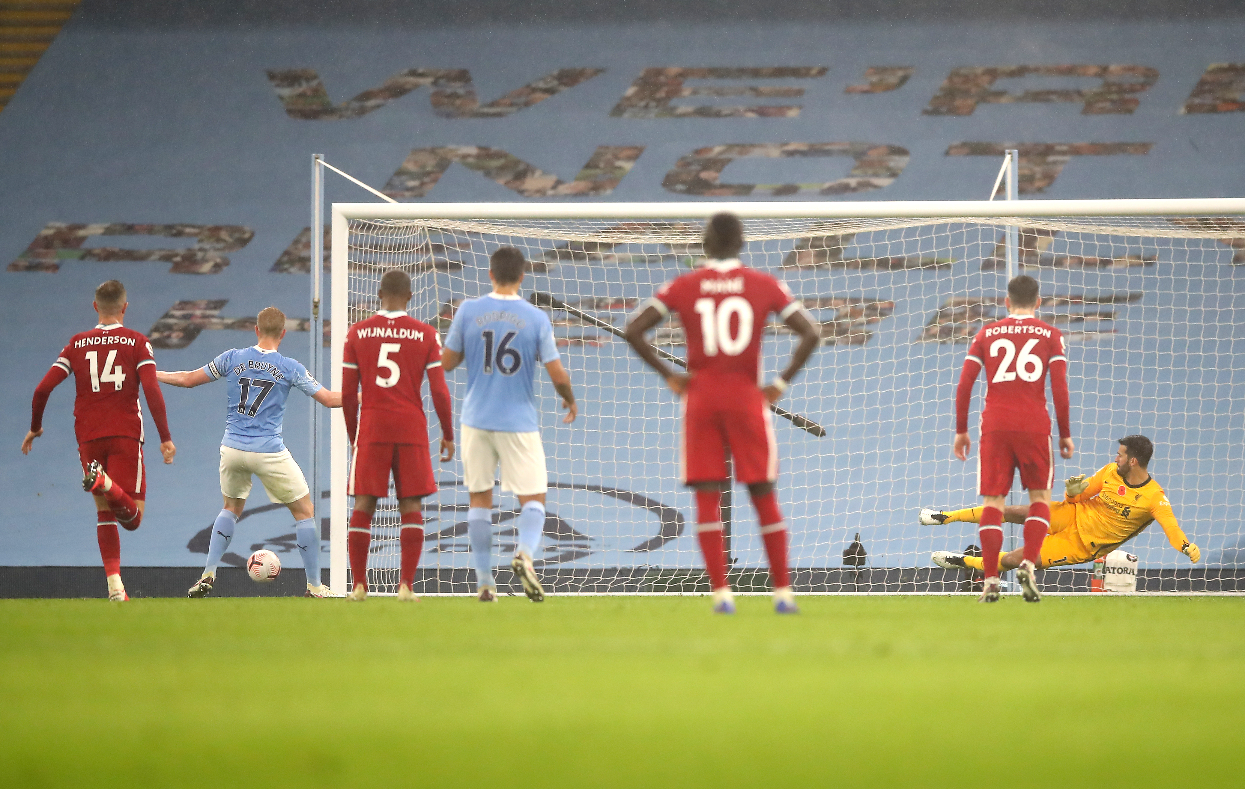 Kevin De Bruyne fired wide from the penalty spot