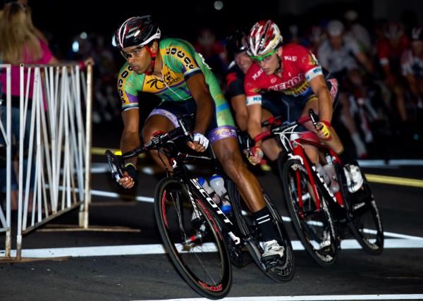 Frank Travieso (Team Coco's) leading with Isaac Howe (Kenda)