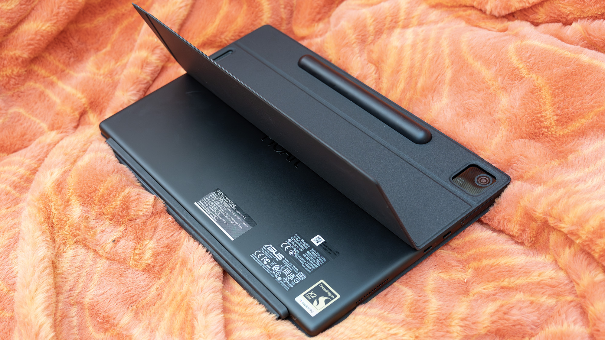 ASUS ProArt PZ14