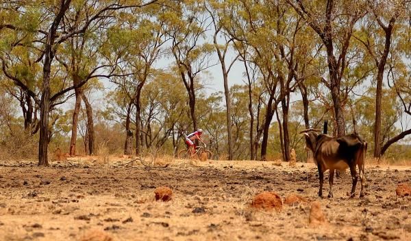 Cycling a spectator sport, deep in the outback.