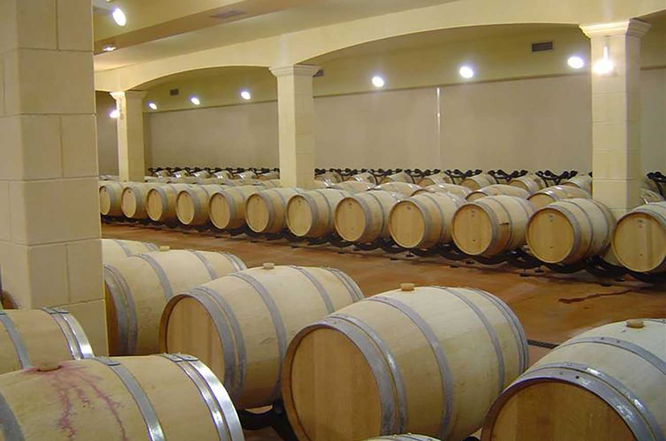 bergerac wine property barrel cellar