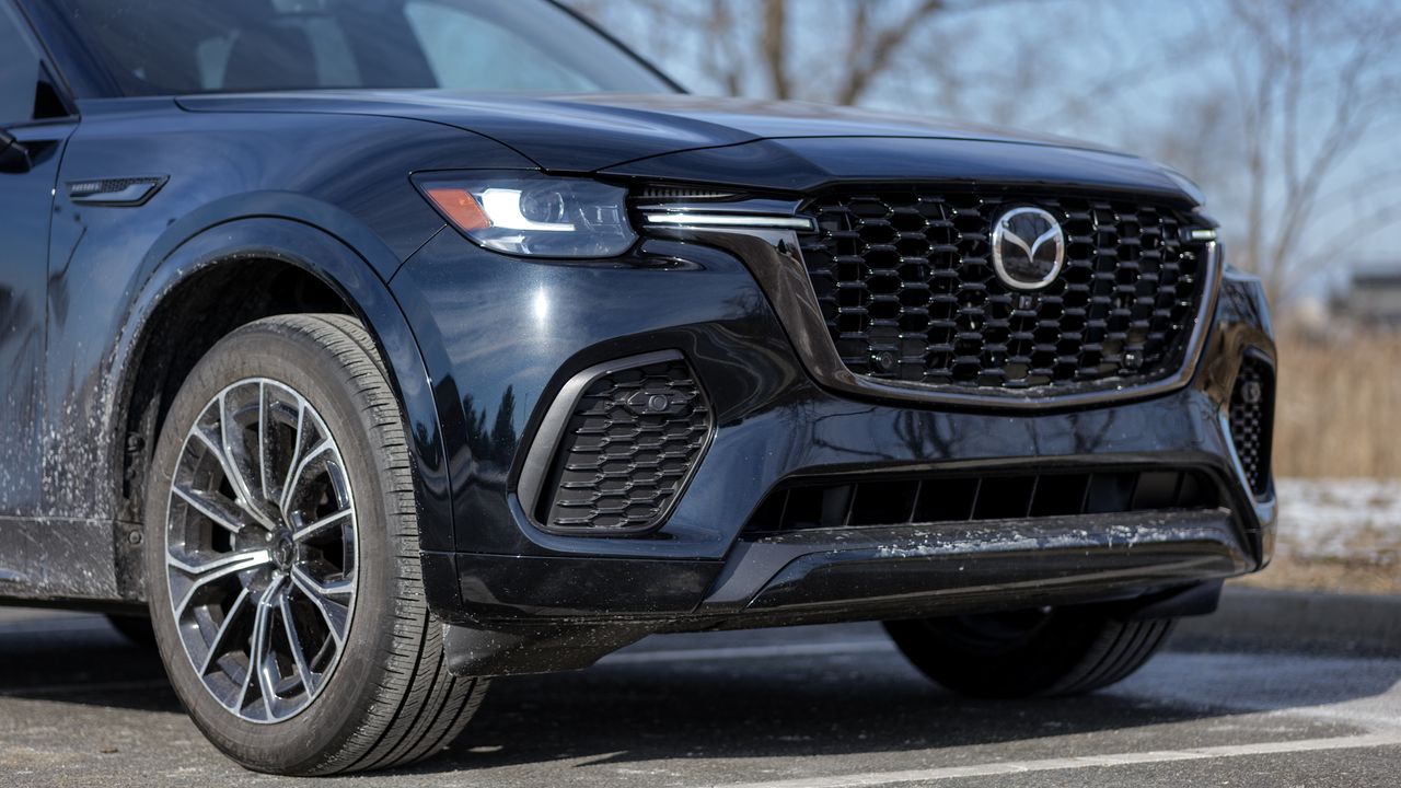 2026 Mazda CX-70 review.