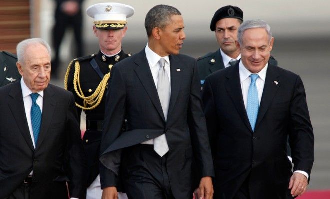 Israeli President Shimon Peres and Prime Minister Benjamin Netanyahu walk with Preident Obama before his departure from Gurion International Airport, March 22.