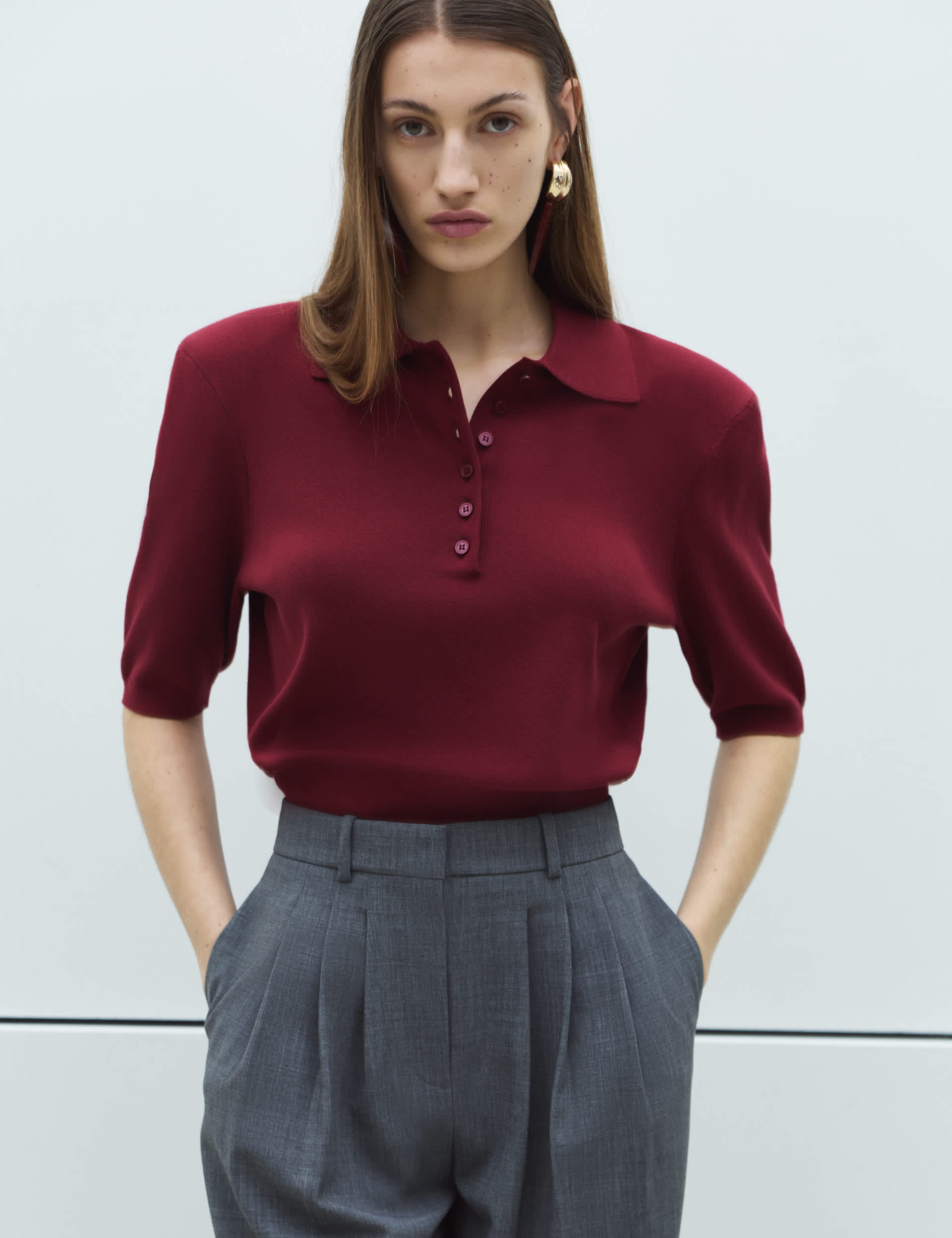 Collared Slim Fit Cropped Knitted Top