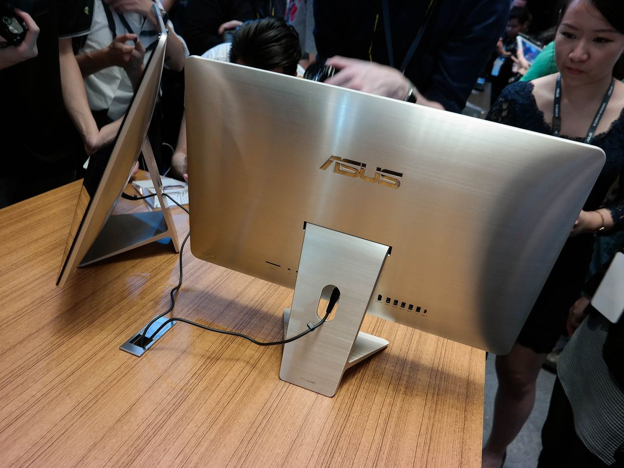 ASUS Zen AiO