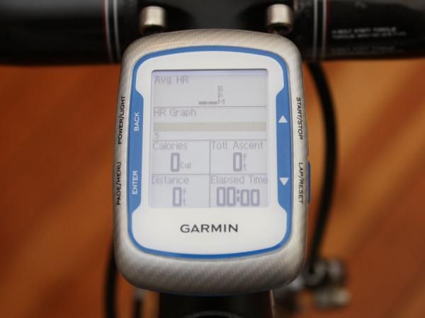 The large LCD is easy to read while rolling along and also includes a bright backlight for nighttime use