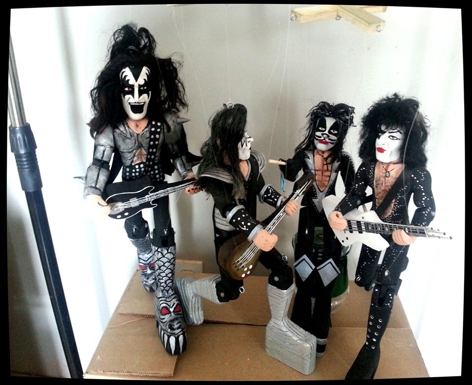 Marionettes