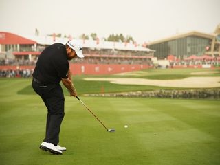 Shane Lowry fires a brilliant 3-wood to the last