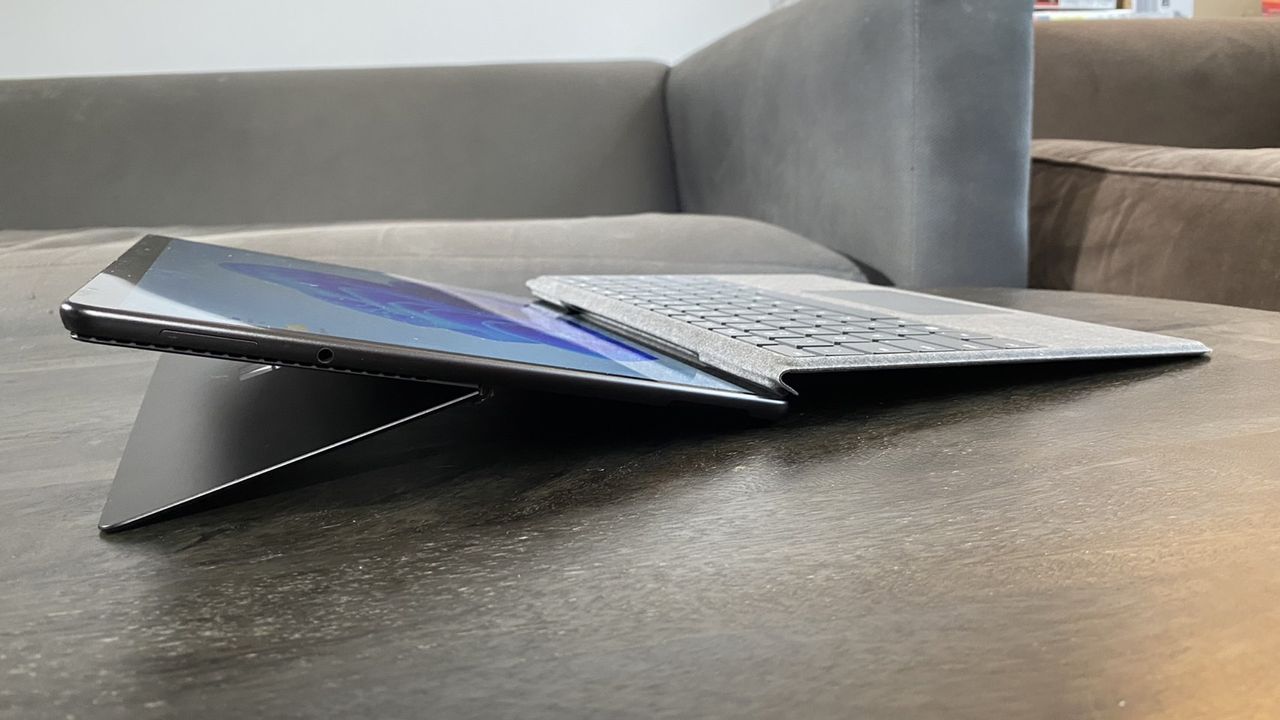 Microsoft Surface Pro 8