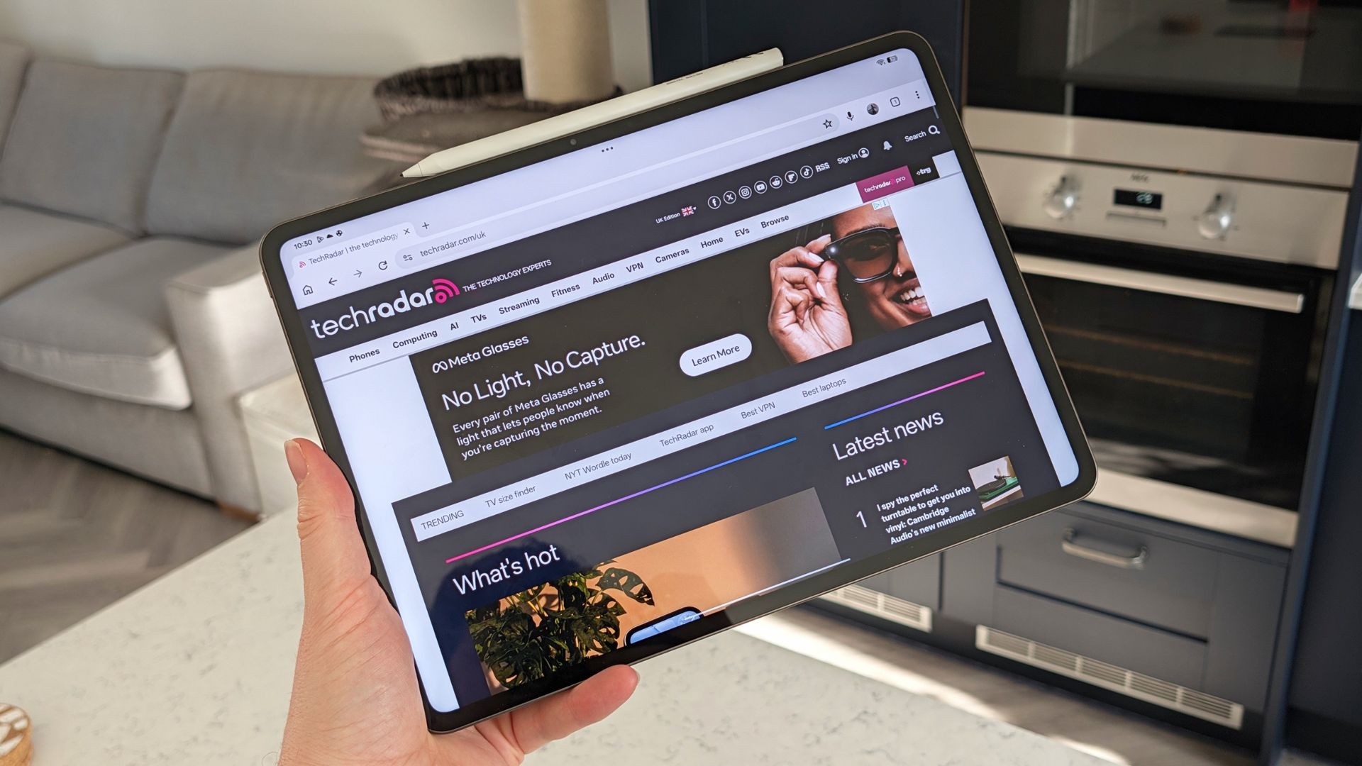 Hand holding the Oppo Pad 5 Pro