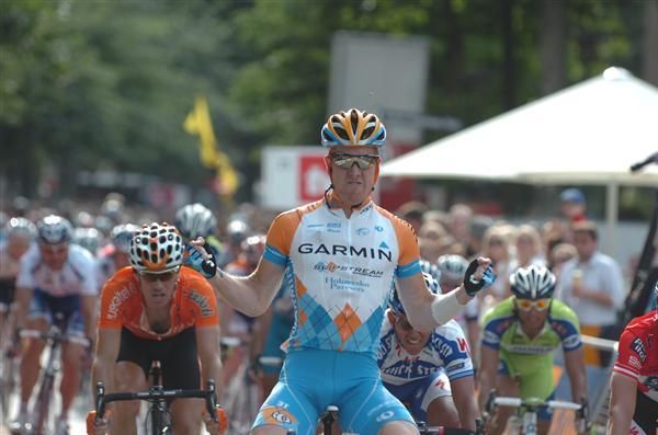 Tyler Farrar (Garmin-Slipstream) crosses the line in Hamburg
