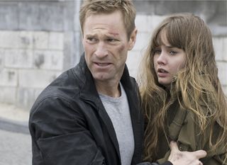 The Expatriate - Aaron Eckhart & Lianna Liberato