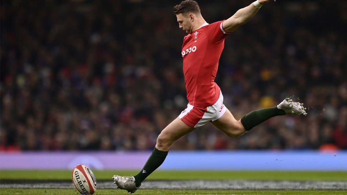 Dan Biggar on a Wales vs Italy Six Nations live stream