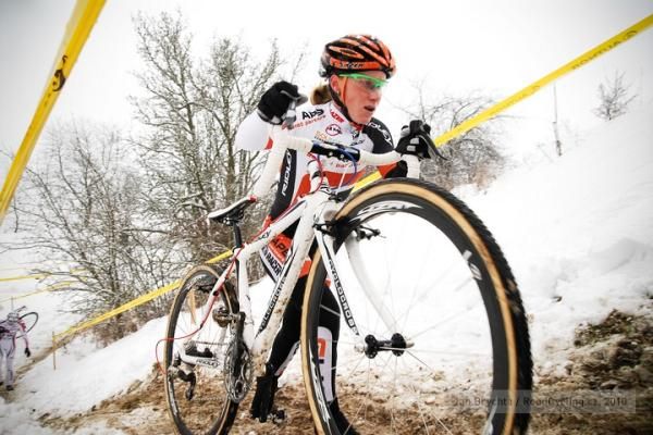 Pavla Havlikova rides to second behind Nash.