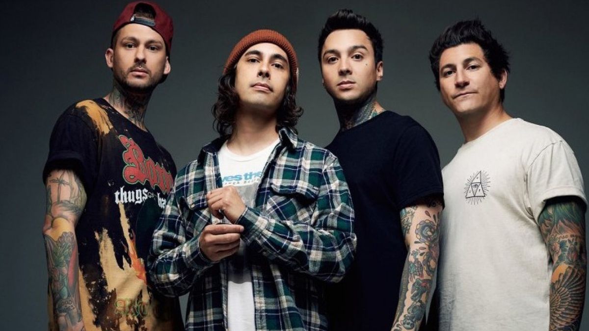 Watch Pierce The Veil's video for Dive In | Louder