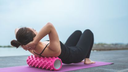 7 foam roller exercises Fit Well