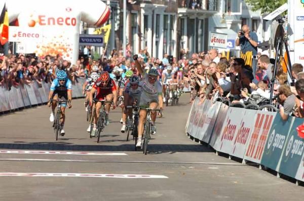 Marcel Kittel (Argos-Shimano) had too much for Arnaud Demare (FDJ-BigMat).