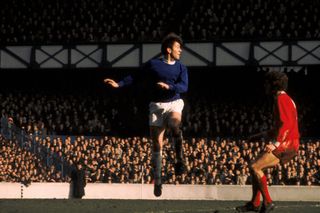 Howard Kendall playing for Everton against Liverpool, 1973