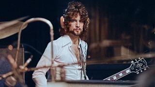 Guitarist and singer Lindsey Buckingham of British-American rock band Fleetwood Mac in a recording studio in New Haven, Connecticut, USA, October 1975.