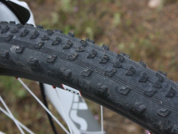 The minimal Bontrager Jones XR Team Issue tires actually aren't quite as scary as they look - unless you're on loose ground in which case they're every bit as scary as they look but still wicked fast.