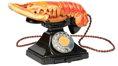 Dali’s Lobster Telephone (1938) 