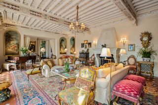 Howard Ruby's Italianate villa