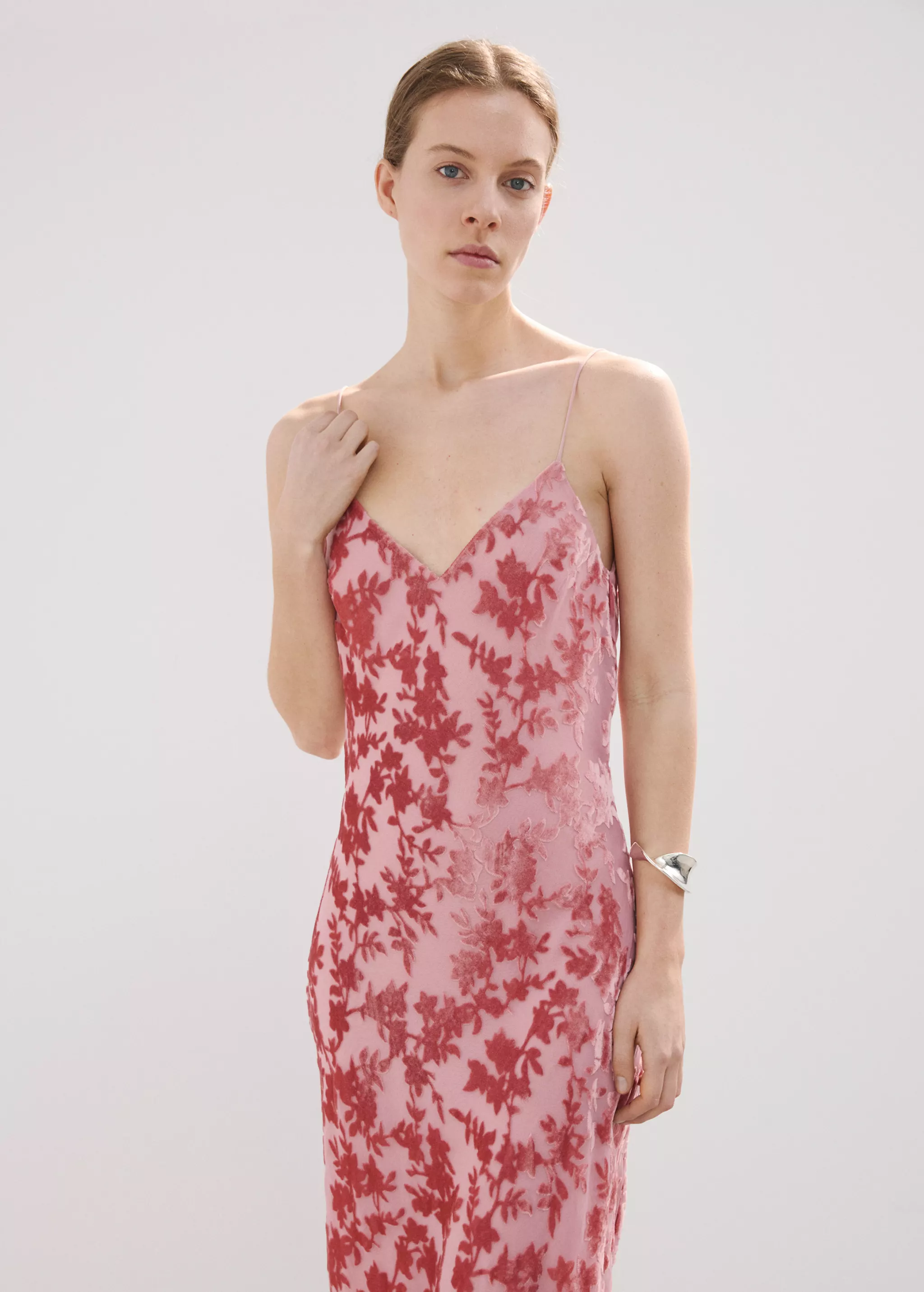 Devor&amp;eacute; Floral Dress - Women | Mango United Kingdom