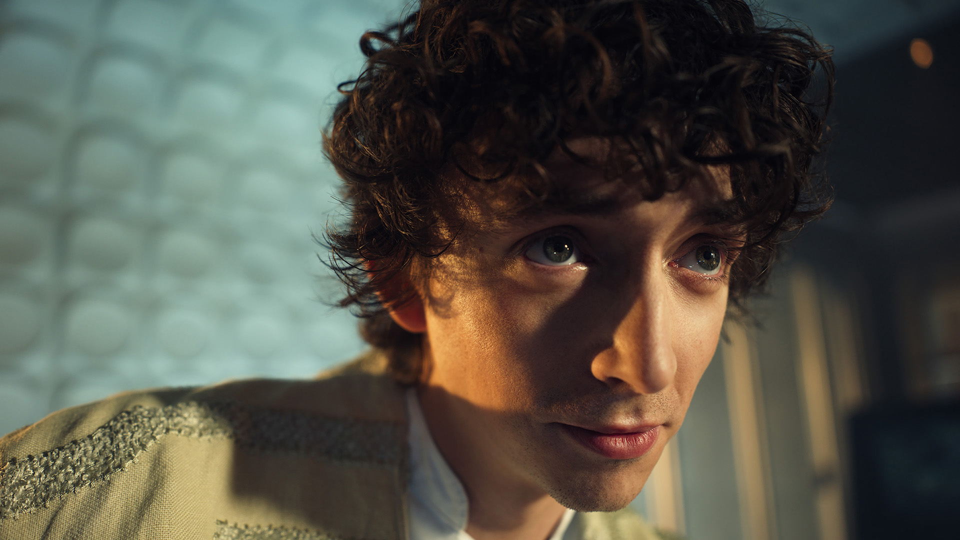 Alien: Earth -- Pictured: Samuel Blenkin as Boy Kavalier.