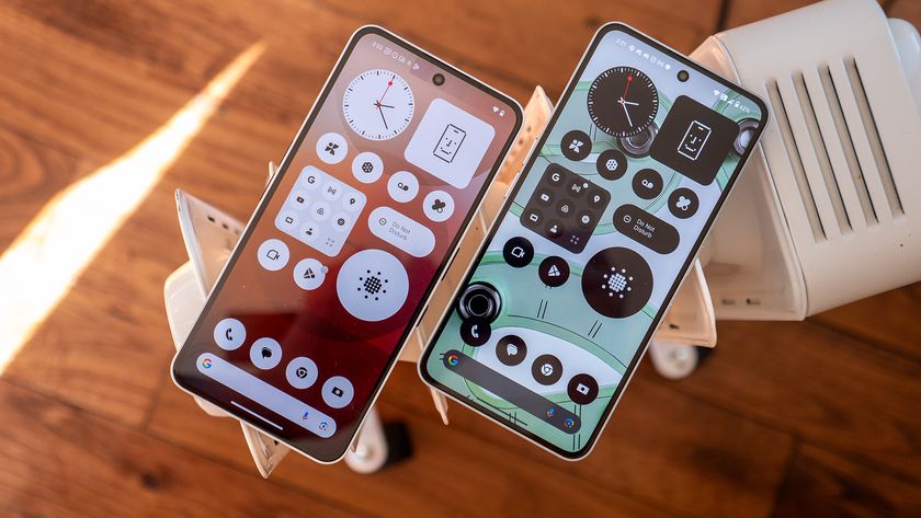 Comparing the displays and sizes between the Nothing Phone (3a) and Phone (3a) Pro