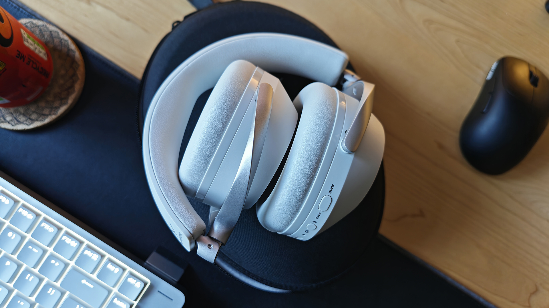 The Beyerdynamic Aventho 300s