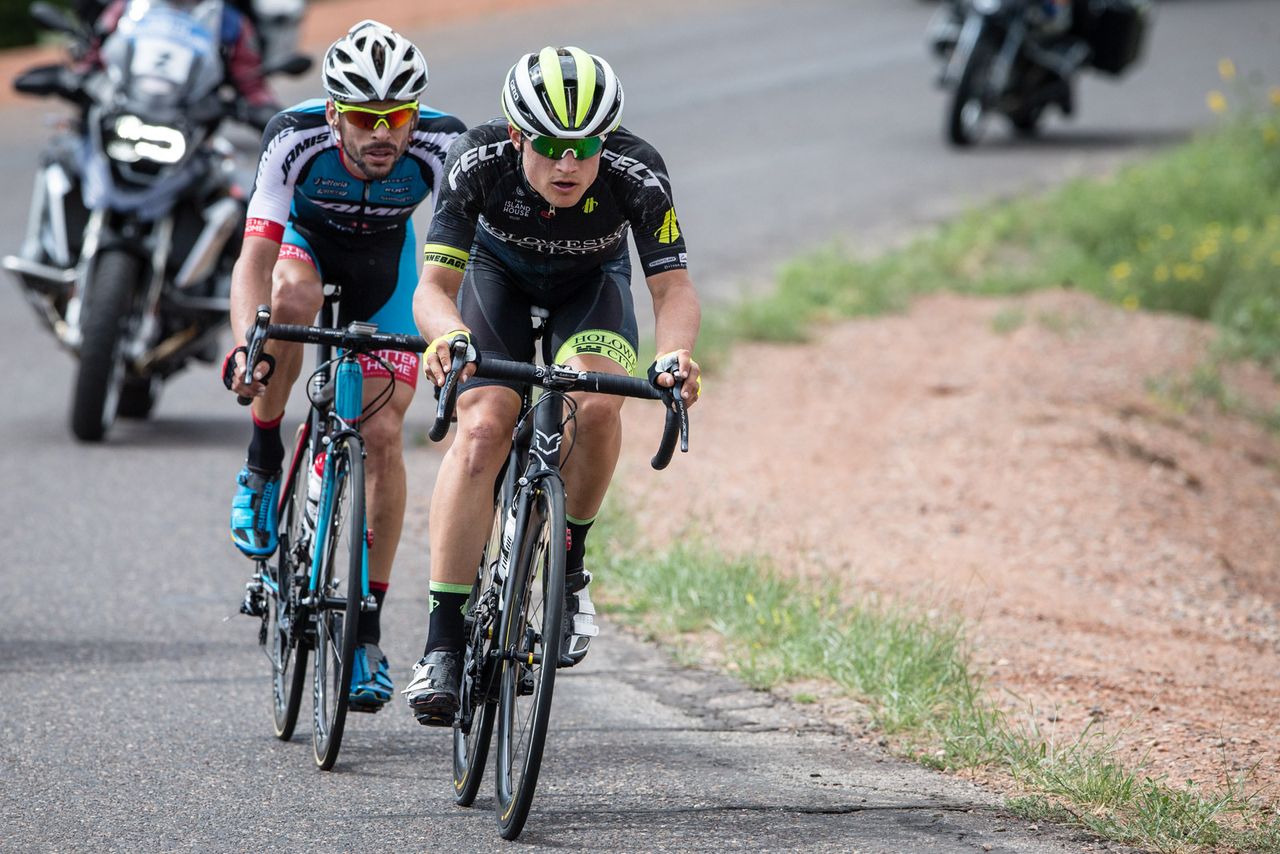 Rob Carpenter (Holowesko) leads the break