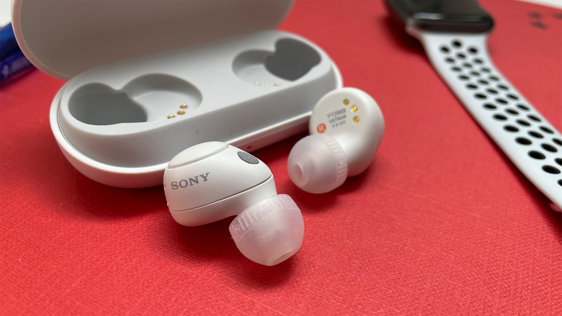Gürültü önleyici kablosuz kulaklıklar: Sony WF-C700N