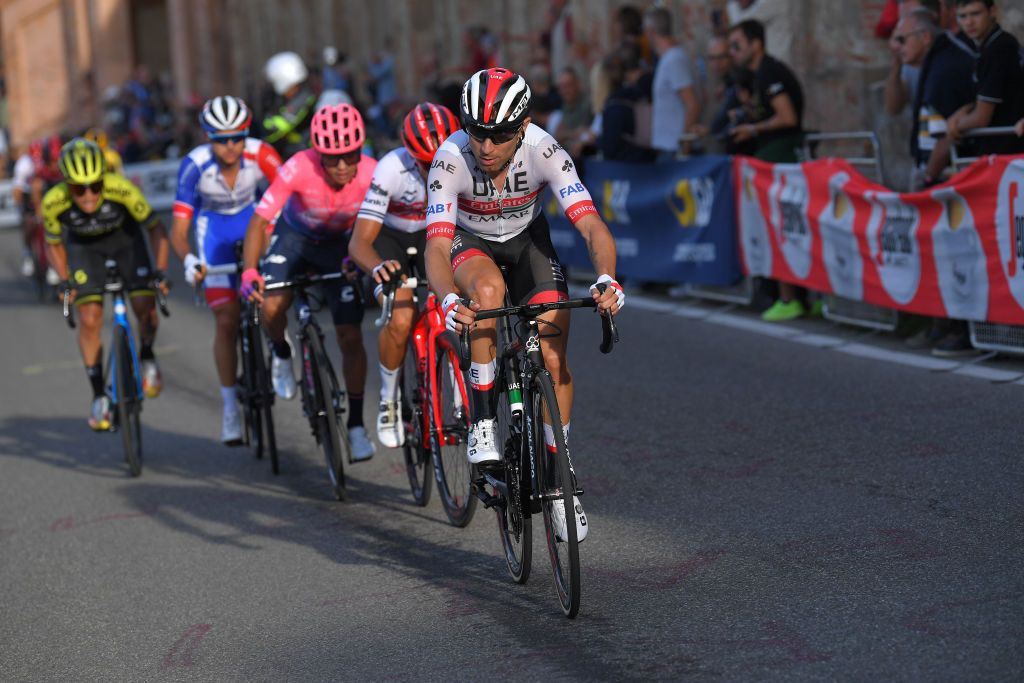 Diego Ulissi (UAE Team Emirates) in a late break move