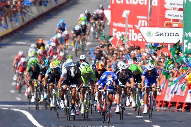 Nacer Bouhanni (FDJ.fr) sprinting to victory
