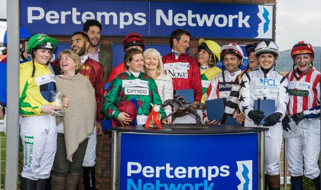 Willberry_Wonder_Pony_Cheltenham-789-Pano_original-e1516209317643.jpg