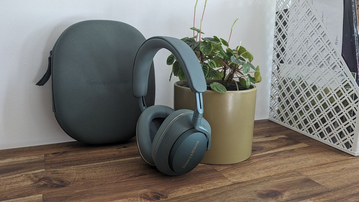 Bowers & Wilkins Px7 S2e Wireless Noise Cancelling Over-the-Ear Headphones  Forest Green Px7S2eForestGreen - Best Buy