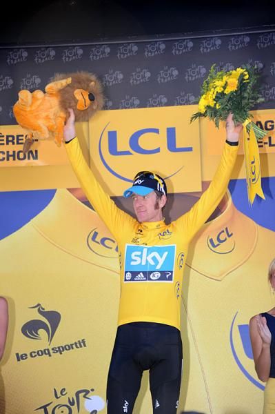 Bradley Wiggins (Sky) in yellow