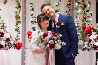 Darren and Nancy are ready for their secret wedding day in Hollyoaks. 