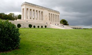 war memorials