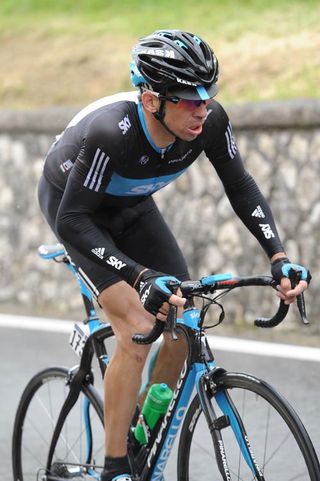 Dario Cioni attacks,Giro d'Italia 2010, stage 7