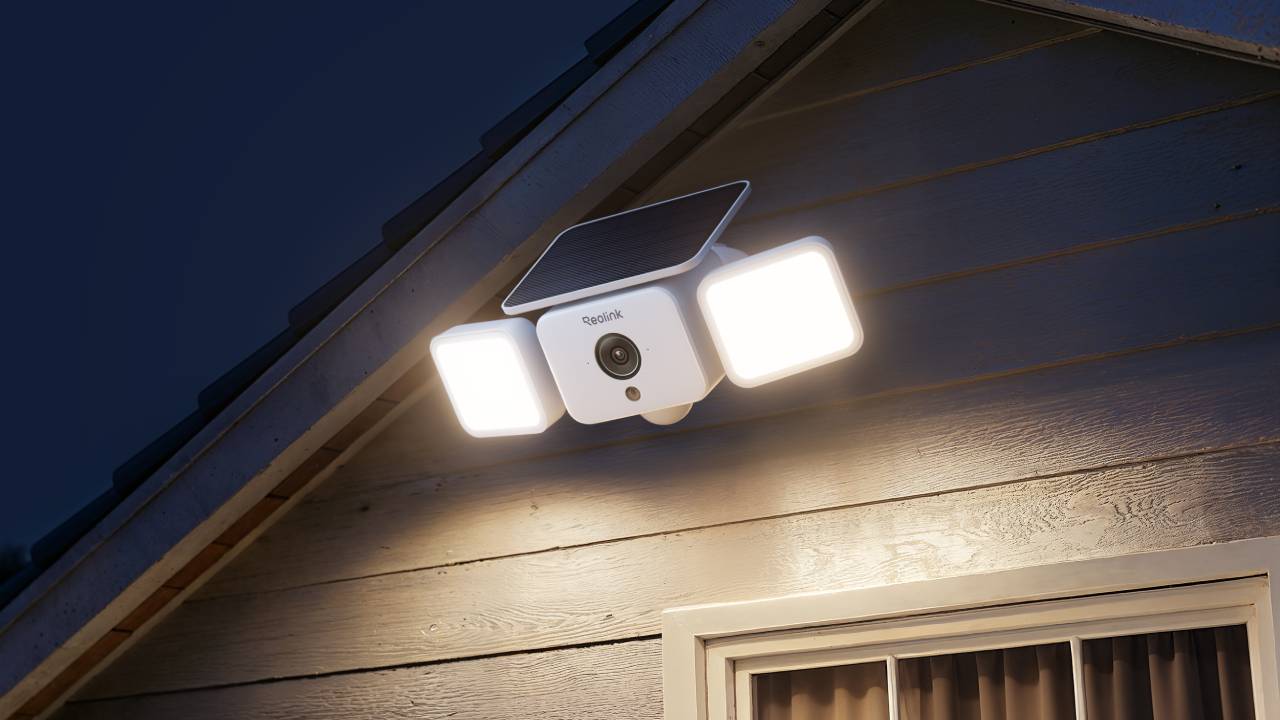 Reolink Solar Floodlight Camera