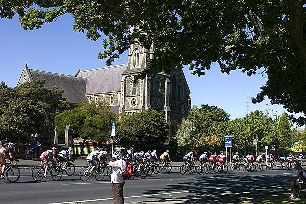 The peloton in the men's under 23 race pass one of Ballarat's churches in Sturt Street.