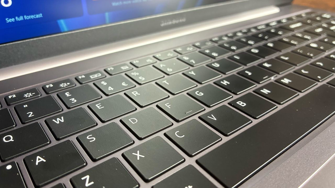 The Samsung Galaxy Book6 on a desk